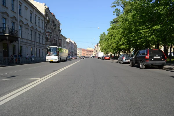 Straße im historischen Zentrum von St. Petersburg. — Stockfoto