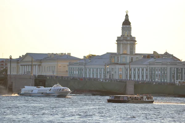 Merkezi St.Petersburg akşam görünümünü. — Stok fotoğraf