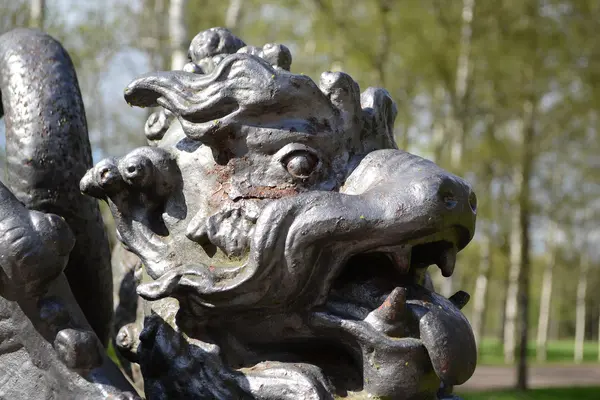 Kinesisk drake staty. — Stockfoto