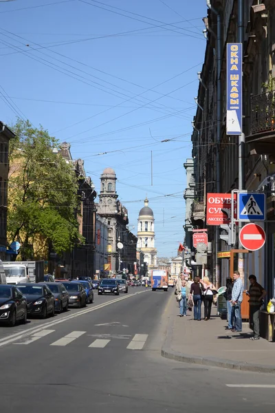 Rua no centro histórico de São Petersburgo . — Fotografia de Stock