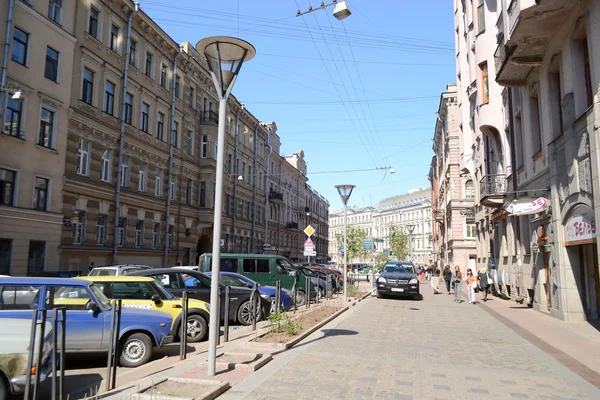 Strada nel centro storico di San Pietroburgo . — Foto Stock