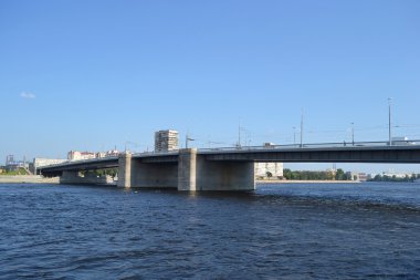 Volodarsky Köprüsü.