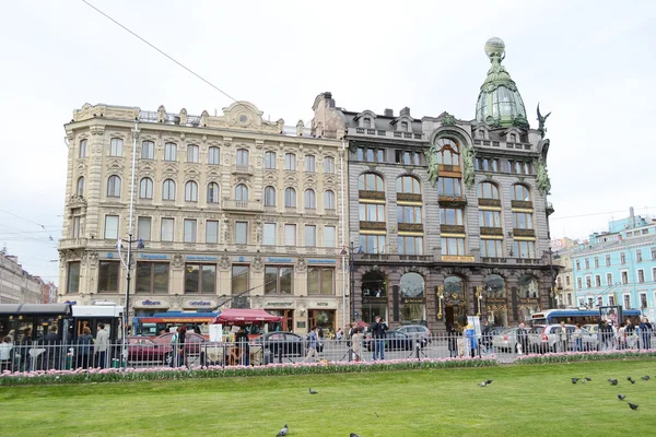 Zinger House on Nevsky Prospect. — Stock Photo, Image