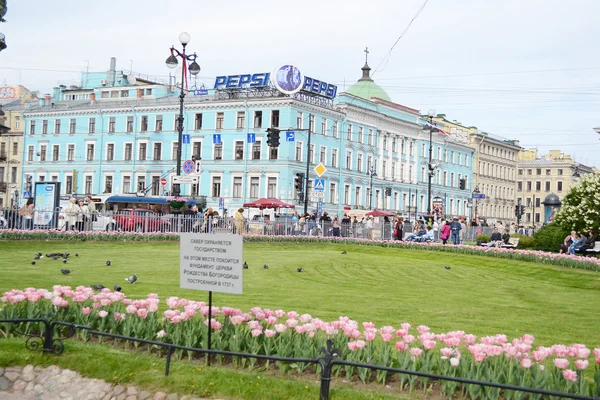 Widok z ulicy Newski Prospekt. — Zdjęcie stockowe