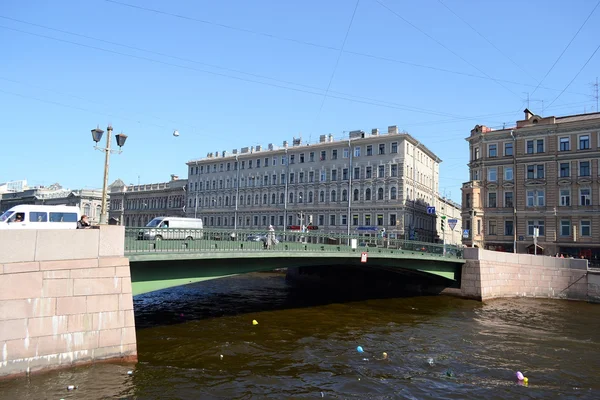 Puente sobre el río Fontanka . — Foto de Stock