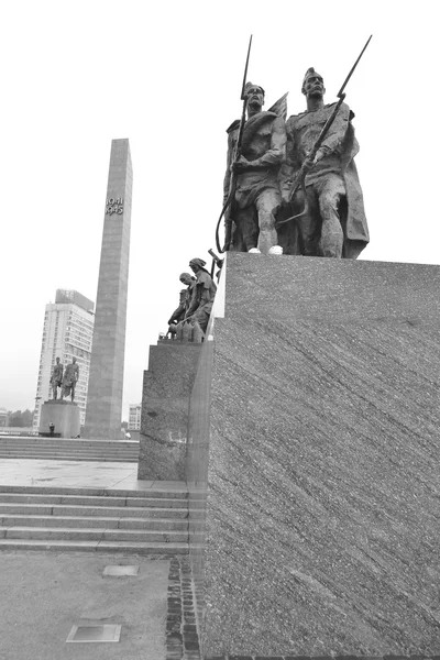 Fragment památník hrdinného obránci Leningradu. — Stock fotografie