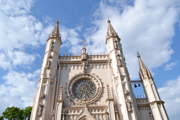 Gothic Chapel in Peterhof. — Stock Photo, Image