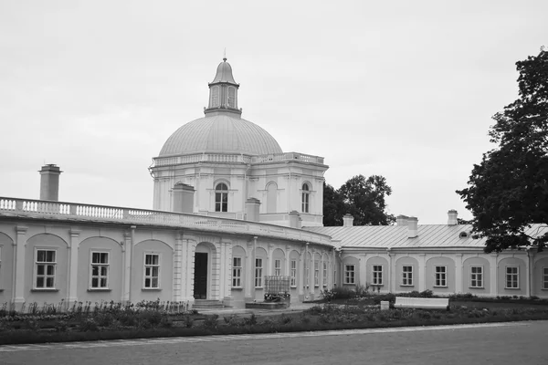 Большой Меншиковский дворец в Ораниенбауме . — стоковое фото