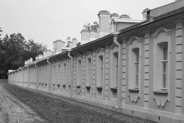 La construcción naval del palacio Grande Menshikovsky en Oranienbaum . — Foto de Stock