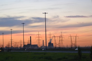 gün batımı, st.petersburg banliyölerinde.