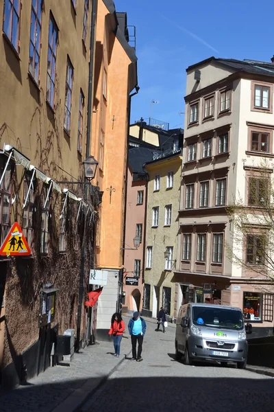 Ulica w centrum miasta części Sztokholmu. — Zdjęcie stockowe