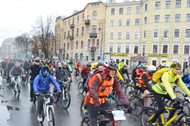 st.petersburg Caddesi'nde yarış döngüsü.