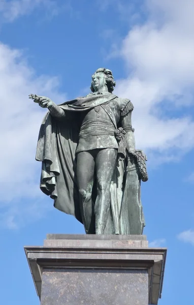 Bronze statue of the king Gustaf 3. — Stock Photo, Image