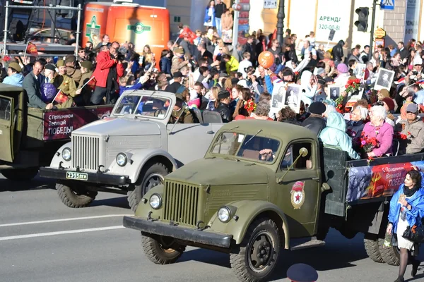 Siegesparade in St. Petersburg. — Stockfoto