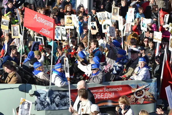 Overwinningsparade in Sint-Petersburg. — Stockfoto