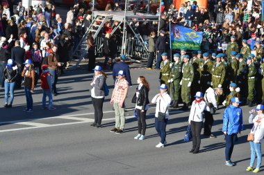 Hava indirme birlikleri askerler.