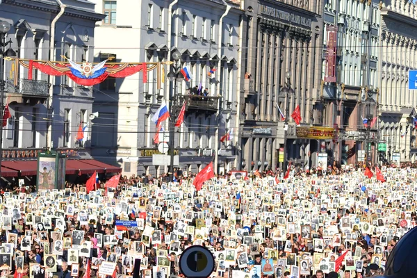 Siegesparade in St. Petersburg. — Stockfoto