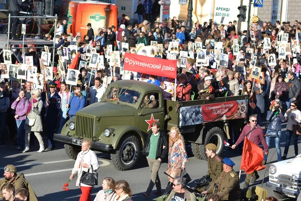 Overwinningsparade in Sint-Petersburg. — Stockfoto