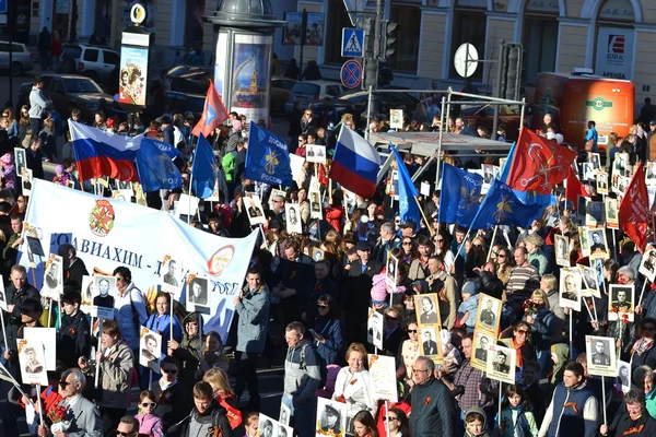 Overwinningsparade in Sint-Petersburg. — Stockfoto