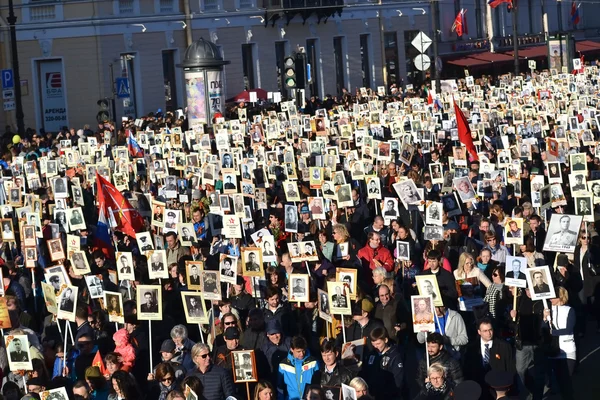 Overwinningsparade in Sint-Petersburg. — Stockfoto