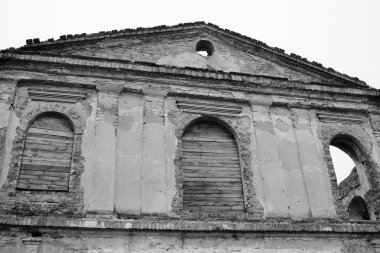 stolin bir sinagog kalıntıları.