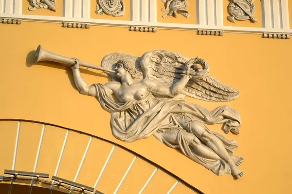 Bas-relief on the Admiralty building. — Stock Photo, Image