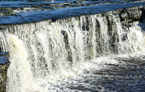 Piccola cascata. — Foto Stock