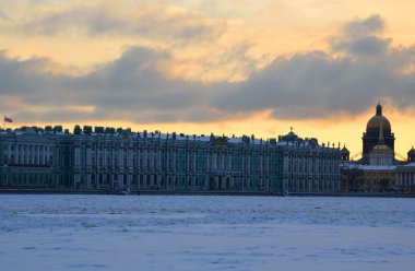 Neva Nehri ve St.Petersburg merkezinin görünümü.