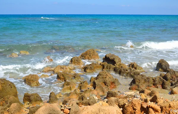 Rochas na costa do Mar Egeu . — Fotografia de Stock