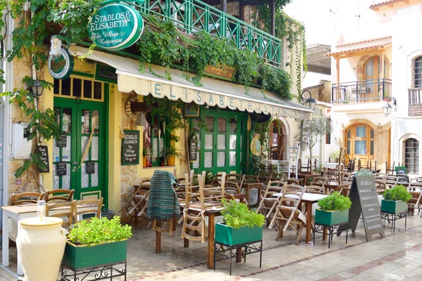 Restaurant in der Altstadt von Mali. — Stockfoto