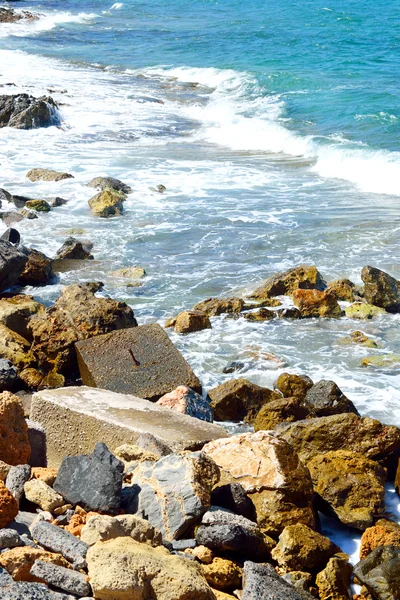 Rochas na costa do Mar Egeu . — Fotografia de Stock