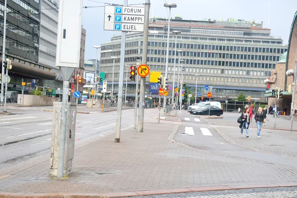 Strada nel centro di Helsinki . — Foto Stock