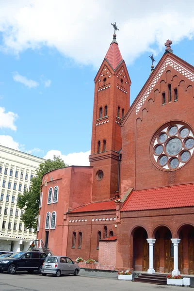 Die katholische kirche der heiligen simon und helena. — Stockfoto