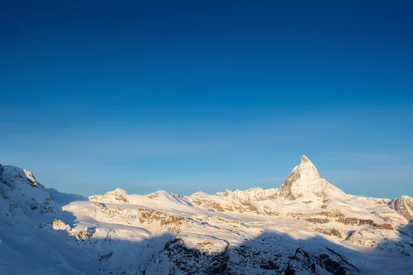 O pico suíço de Matterhorn — Fotografia de Stock