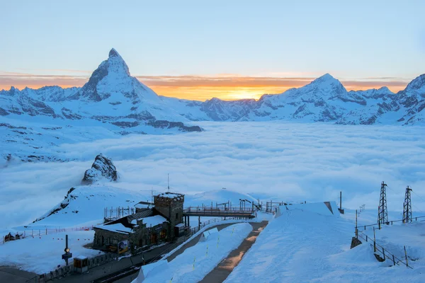 O pico suíço de Matterhorn — Fotografia de Stock