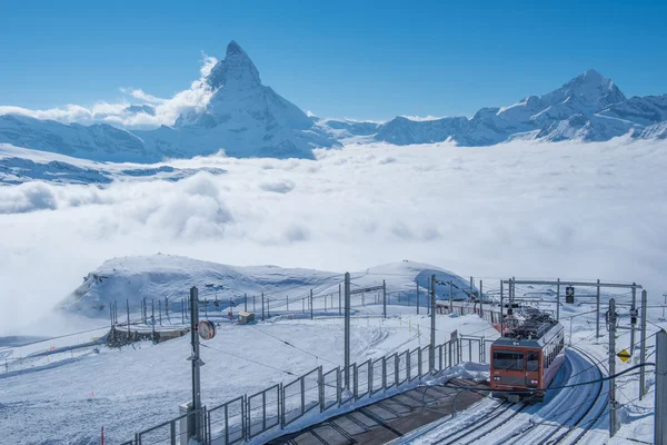 O pico suíço de Matterhorn — Fotografia de Stock