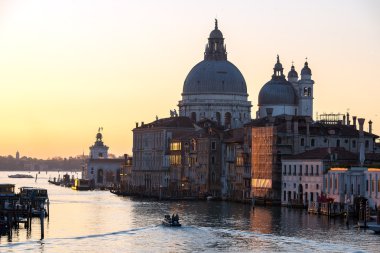 canal Grande ve basilica santa maria della salute