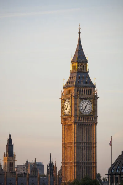 Gran torre del reloj ben —  Fotos de Stock