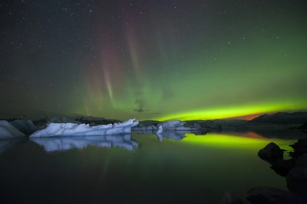 Laguna glaciale di Jokulsarlon, Est, Islanda — Foto Stock