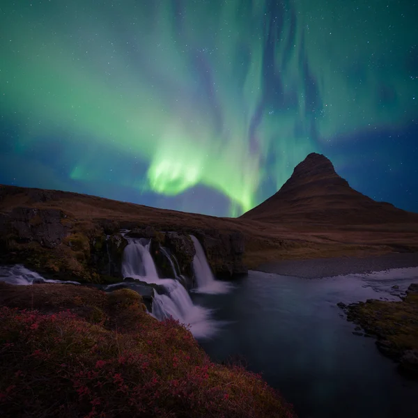 Il paesaggio kirkjufell d'Islanda Fotografia Stock