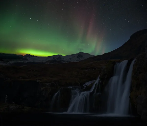 Il paesaggio kirkjufell d'Islanda — Foto Stock