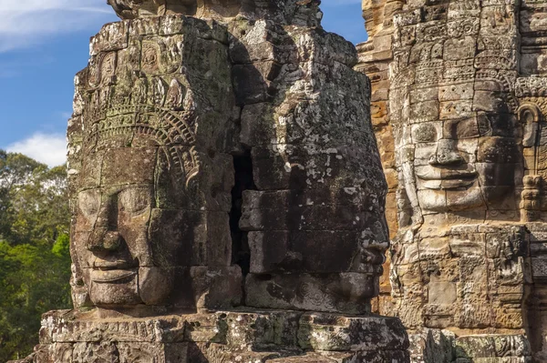 Ancient stone face of Bayon temple — Stock Photo, Image