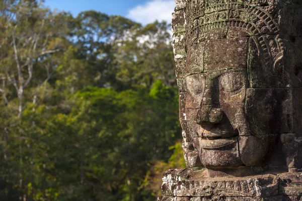 Volto antico di pietra di tempio di Bayon — Foto Stock