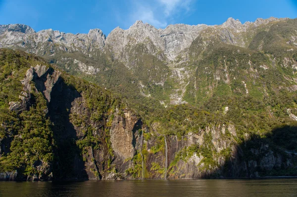 Milford zvuk, Nový Zéland — Stock fotografie