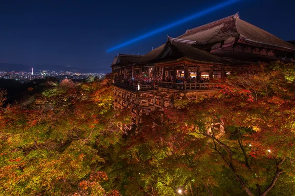 Iluminar show laser no templo dera kiyomizu — Fotografia de Stock