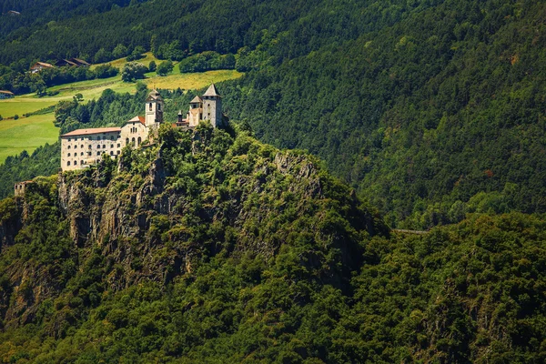 Castelo de Sabiona em Chiusa — Fotografia de Stock