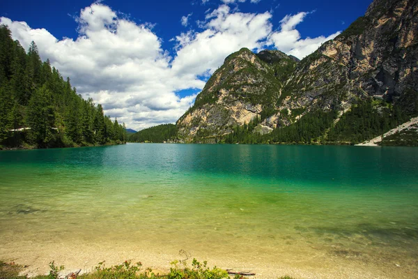 Danau Braies di Italia — Stok Foto