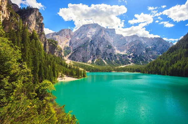 Lago Braies na Itália — Fotografia de Stock