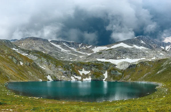 Lac dans le parc national Uludag — Photo