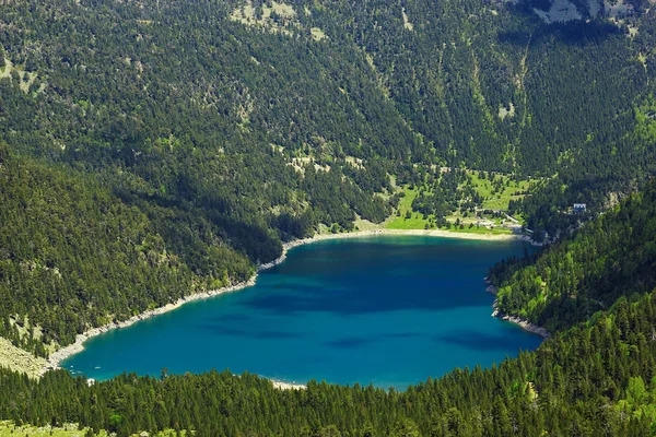 Lago em pirinéus — Fotografia de Stock